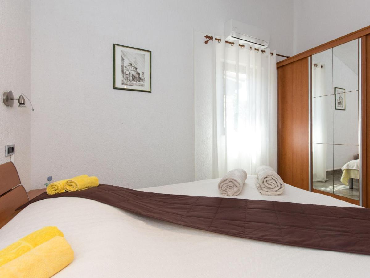Apartment Starigrad-4 By Interhome Buitenkant foto
